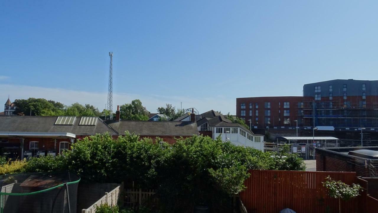 Radanks House - Fratton Apartment Portsmouth Bagian luar foto